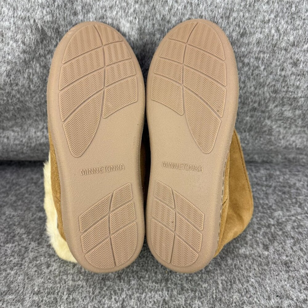 ✅Women's 7 Minnetonka Sheepskin Ankle Boot Golden Tan Slippers 3351 Moccasins - Picture 3 of 14